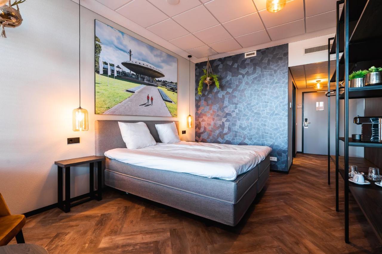 Onderwijshotel De Rooi Pannen Eindhoven Exterior foto