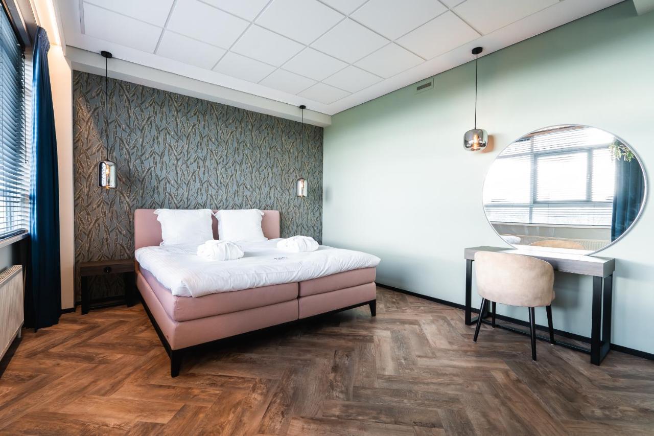 Onderwijshotel De Rooi Pannen Eindhoven Exterior foto